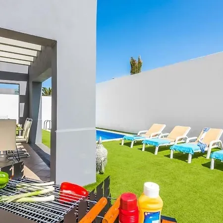 Playa De Fanabe Sleeps 8 Pool Air Con Wifi Villa *